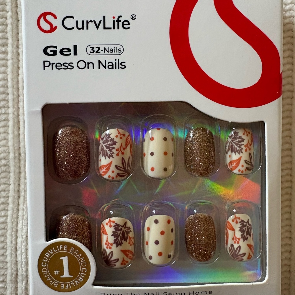 New Curvlife Gel Press On Nails - Brown & Cream Autumn Leaf Design (32 Nails)